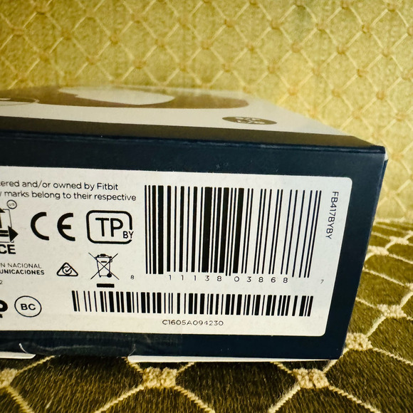 Fitbit Charge 4 Health & Fitness Tracker Rosewood GPS Swim FB417BYBY NEW Sealed - Picture 11 of 12